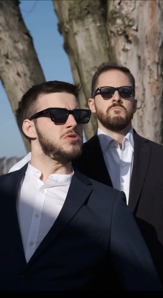 Luca e Gabry durante una produzione
